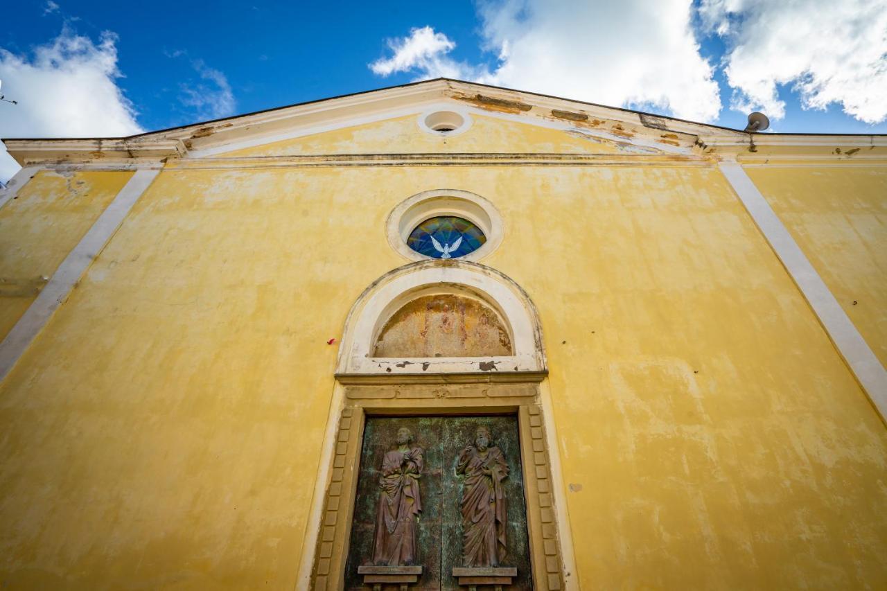 Borgo Dei Saraceni - Suites & Apartments أغروبولي المظهر الخارجي الصورة