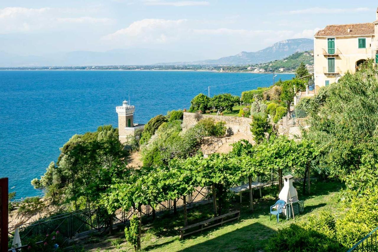 Borgo Dei Saraceni - Suites & Apartments أغروبولي المظهر الخارجي الصورة