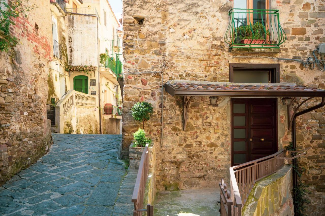 Borgo Dei Saraceni - Suites & Apartments أغروبولي المظهر الخارجي الصورة