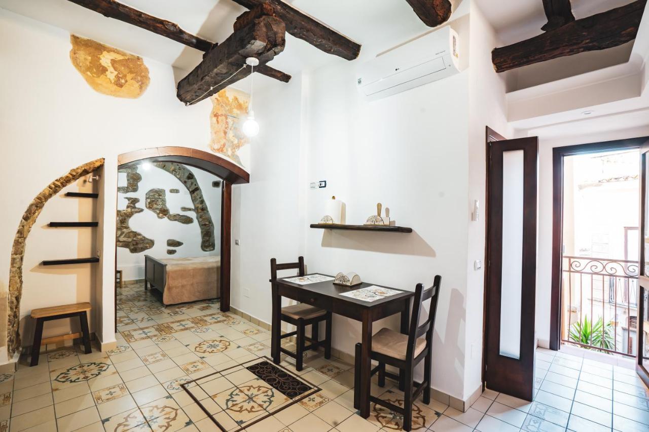 Borgo Dei Saraceni - Suites & Apartments أغروبولي المظهر الخارجي الصورة