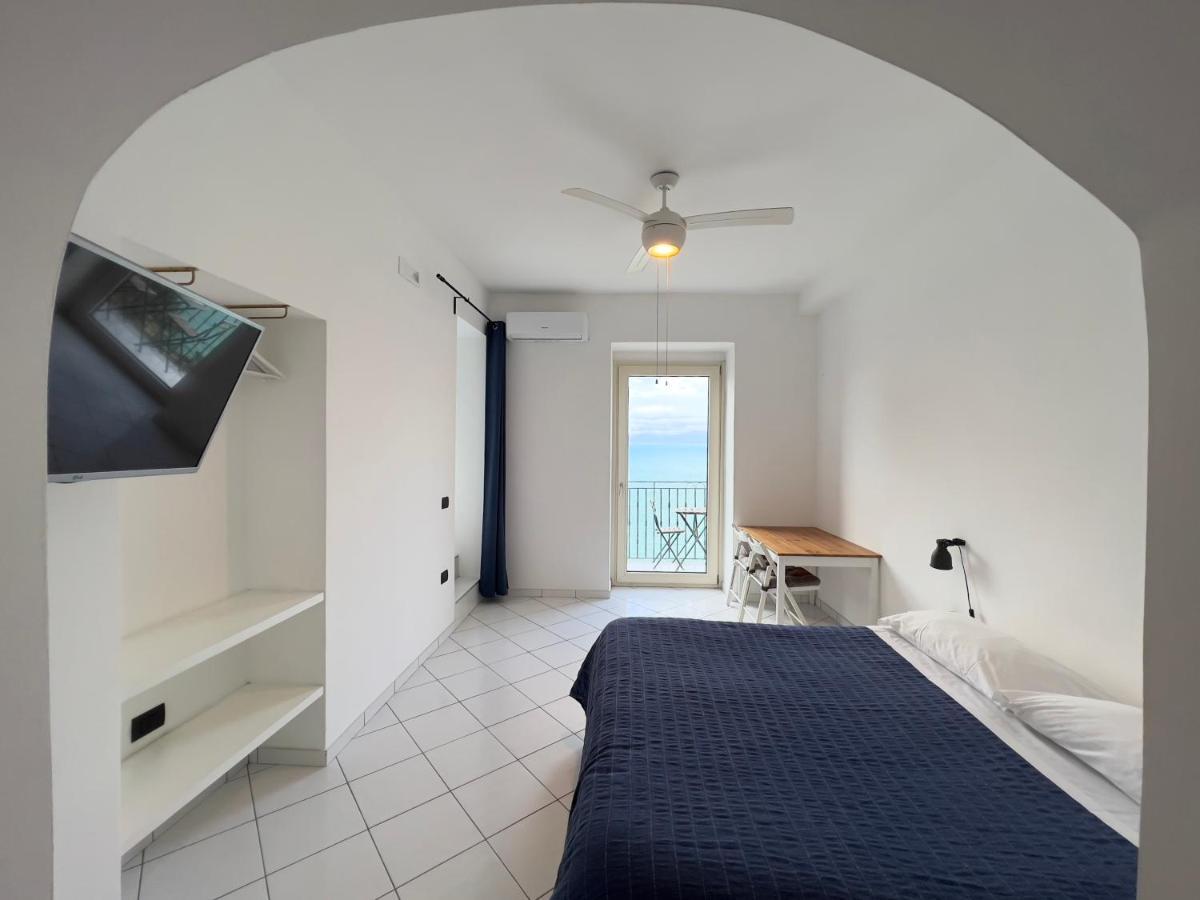 Borgo Dei Saraceni - Suites & Apartments أغروبولي المظهر الخارجي الصورة